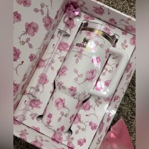 Stanley X Love Shack Fancy 40oz cup